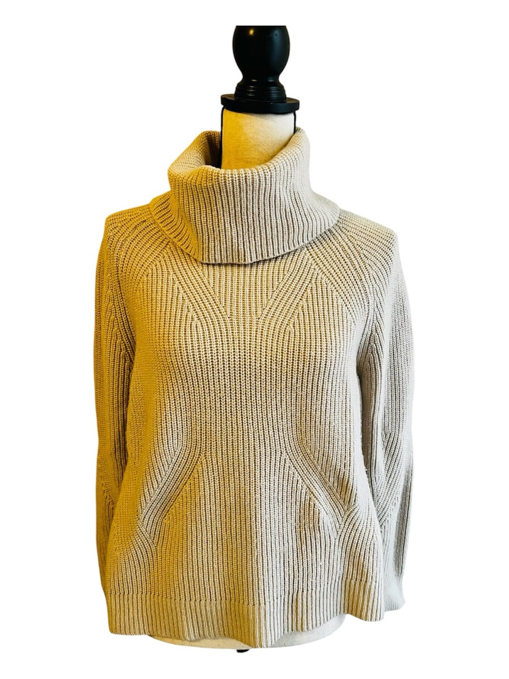 Alice + Olivia Wool/Cashmere Blend Neutral Tan Turtleneck Sweater M